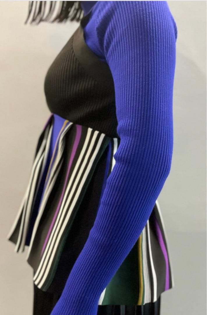 un3d アンスリード マルチストライプニットビスチェ - メルカリ