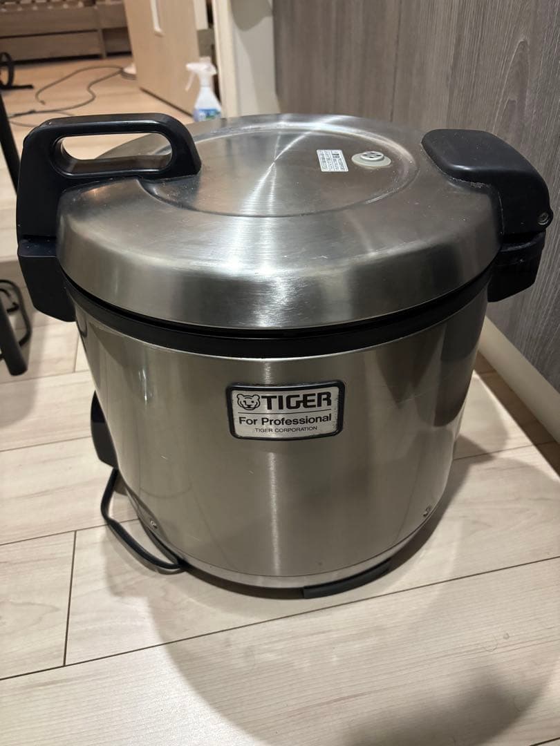 TIGER 炊飯器 JNO-A360 ステンレス　2升炊き 業務用炊飯ジャー 炊きたて ステンレス JNO-A360 [2升] タイガー