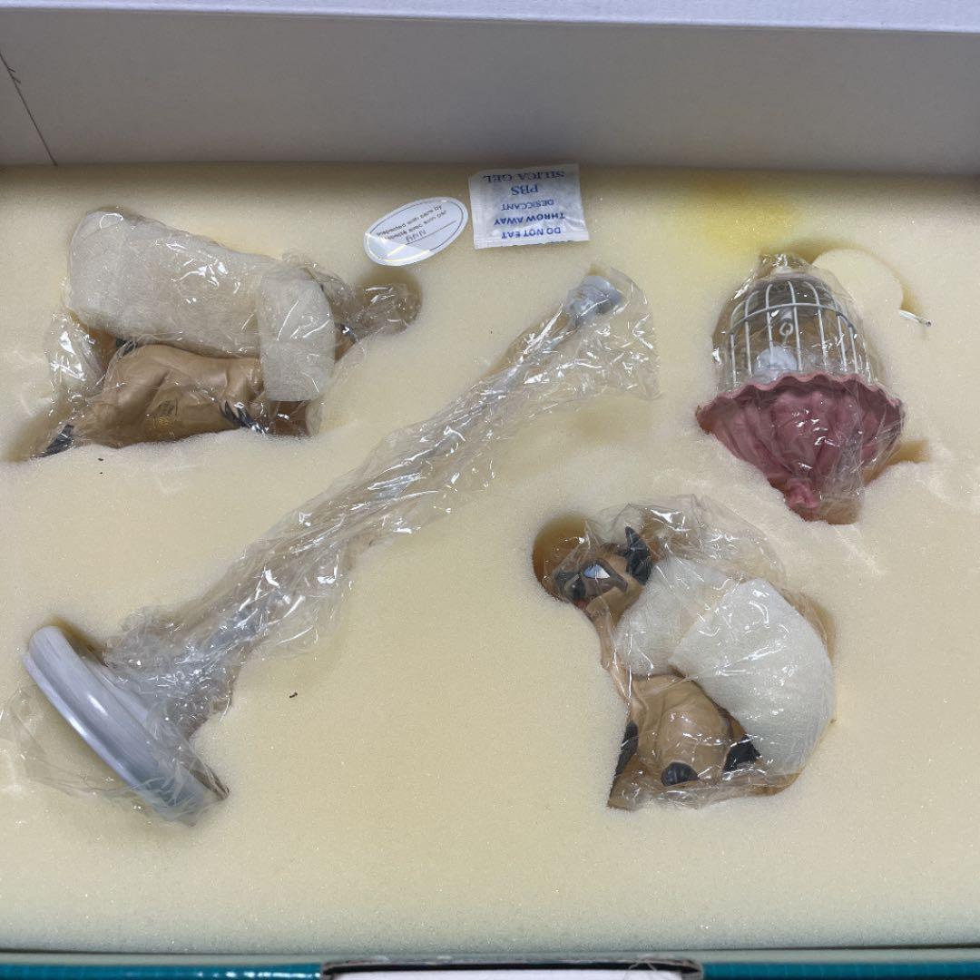 WDCC ディズニー わんわん物語 サイ＆アム フィギュア 陶器製 - メルカリ