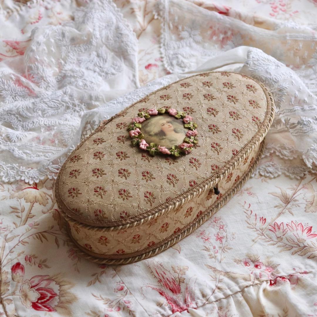 フランスアンティーク　カルトナージュ　小物入れ　ファブリック　ソーイングボックス アンティーク カルトナージュ ボックス | フランスアンティーク お花の