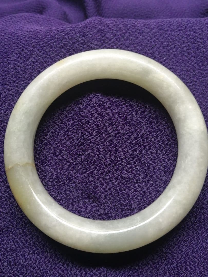 ★【さる】古墳後期『糸魚川翡翠垂飾輪』出土品。8.10cm。博物館所有。