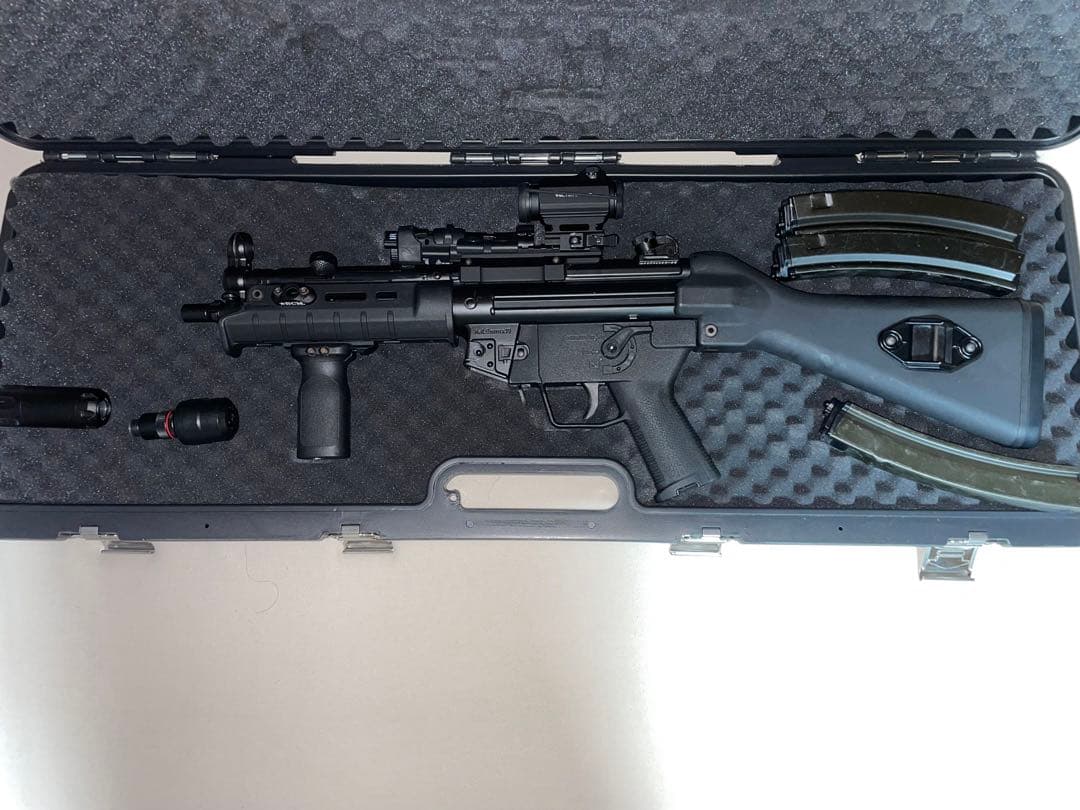 次世代 MP5 カスタム（東京マルイ） 次世代電動ガンMP5A5をタクティカルにカスタマイズ「東京マルイ MP5A5