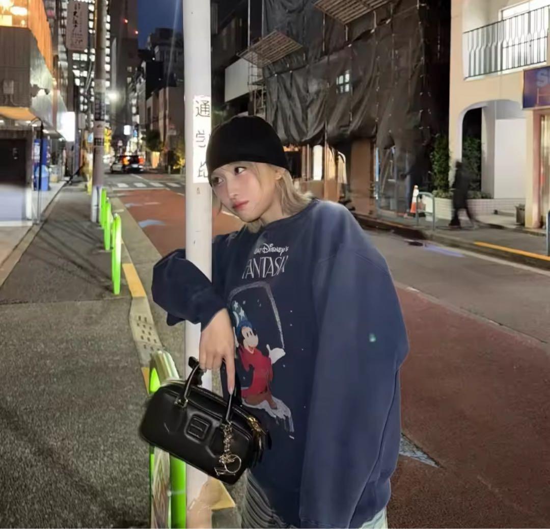 限定1点【TWICEモモ着用】Disney オーバーサイズスウェット m17637362628_1.jpg?1764202666