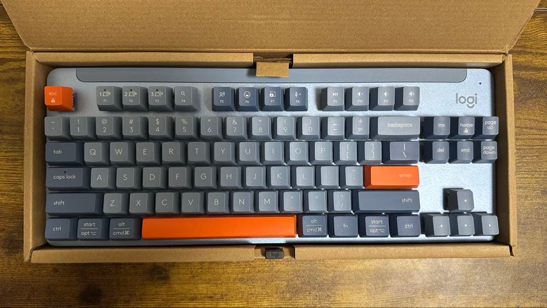 (美品) Logitech K855 メカニカル キーボード USキー K855BG ロジクール SIGNATURE K855ワイヤレス メカニカルTKL