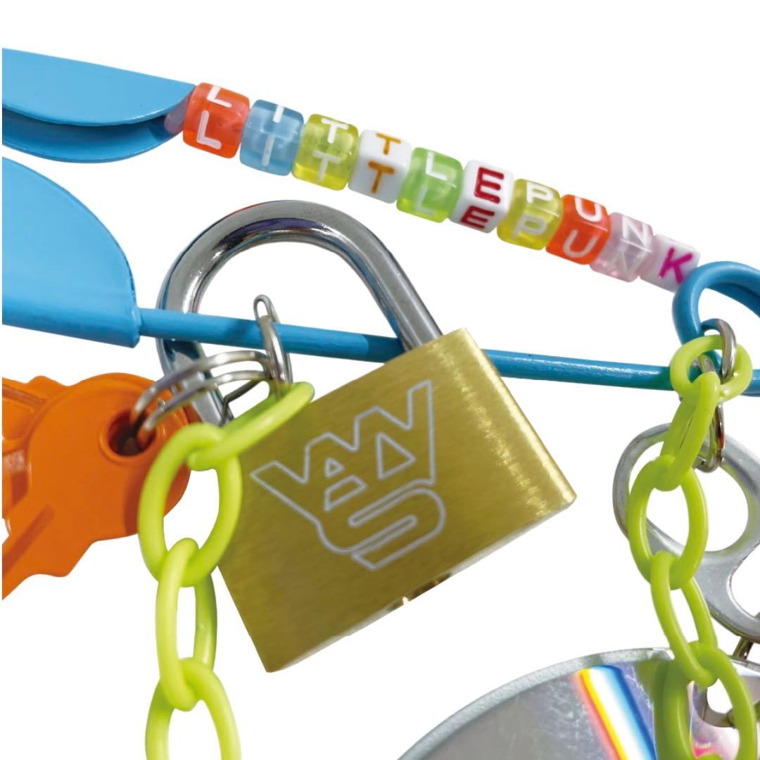 Vaundy little punk ビッグトイキーホルダー - メルカリ