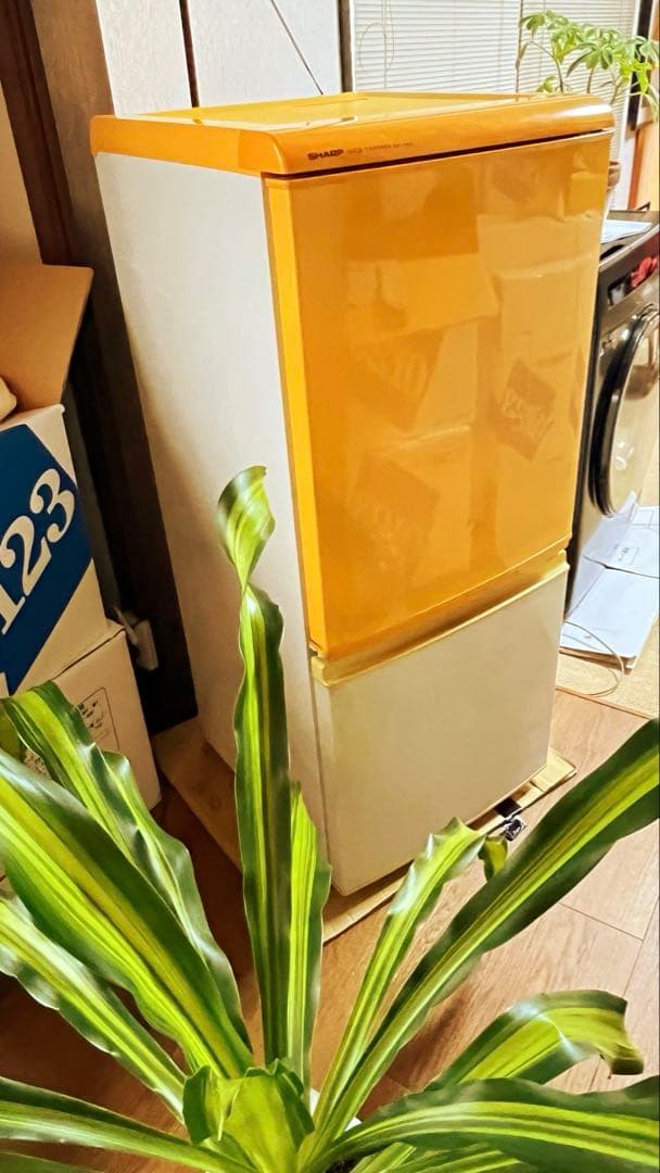 おいもさん専用！SHARP☆レトロ☆イエロー冷蔵庫
