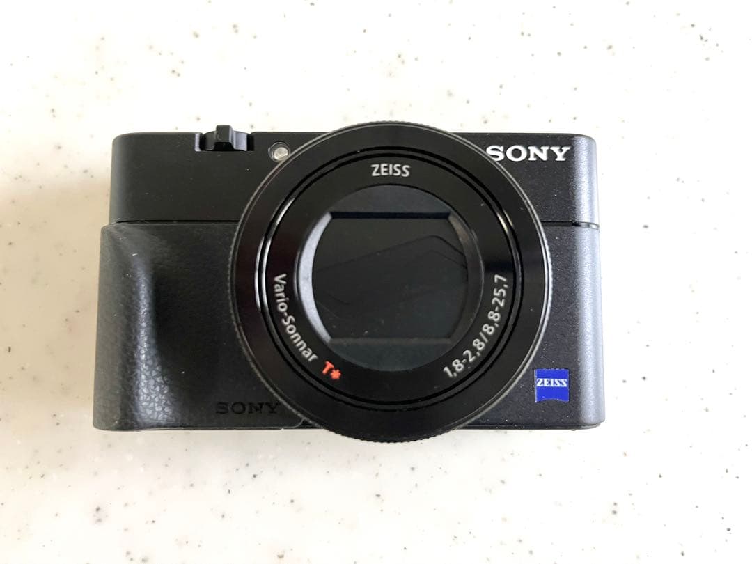 さく RX100M5A ソニー純正バッテリーチャージャーとガイド本付 Amazon.co.jp: SONY リチャージャブルバッテリーパック