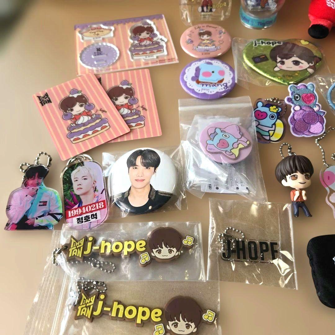 BTS j-hope mang グッズセット まとめ売り - メルカリ