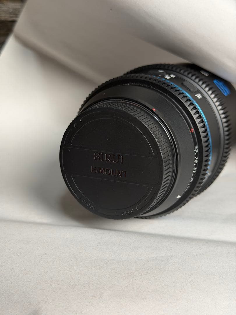 SIRUI 40mm T1.8 1.33x アナモルフィックレンズ Eマウント