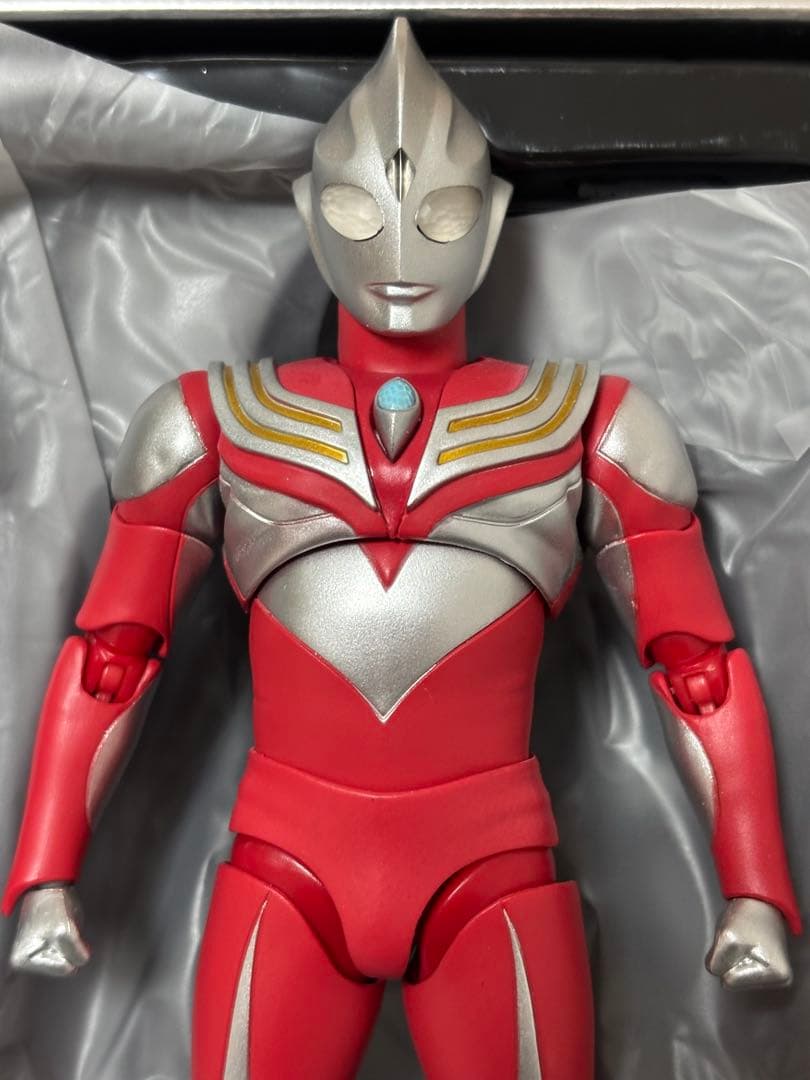 S.H.Figuarts（真骨彫製法）ウルトラマンティガ パワータイプ