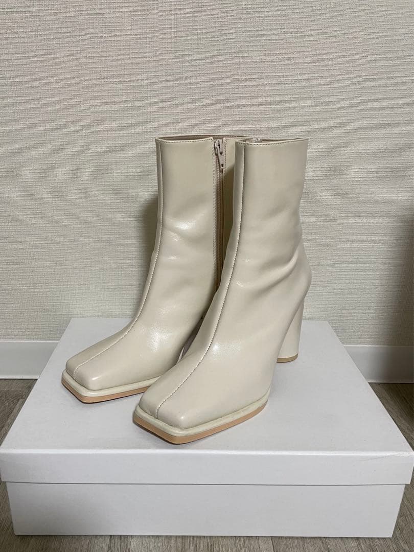 naoさまAmeri UNDRESSED DIMENSIONAL SQUARE