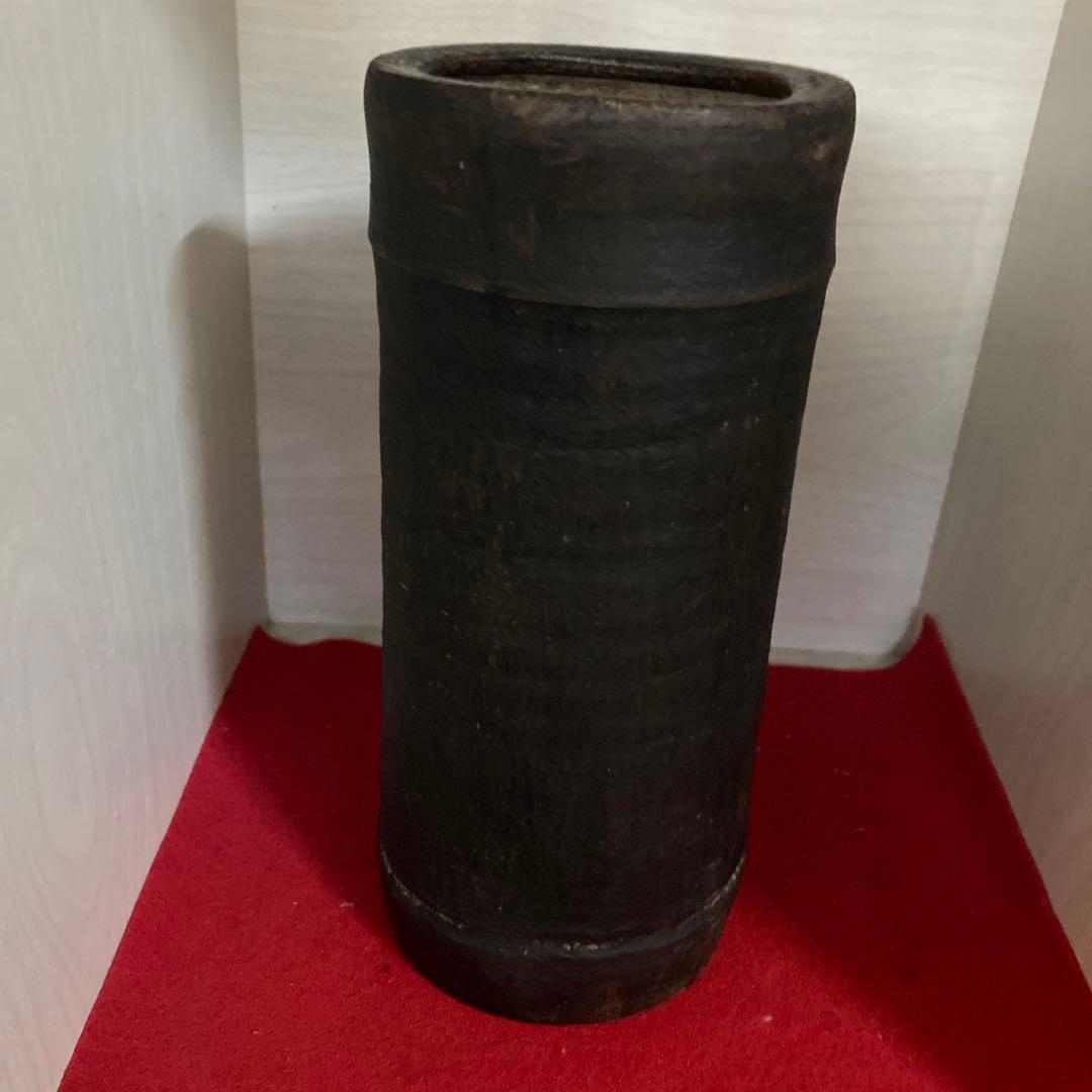古備前の筒形花生けです。只今年末売り切り祭です❣️ - メルカリ