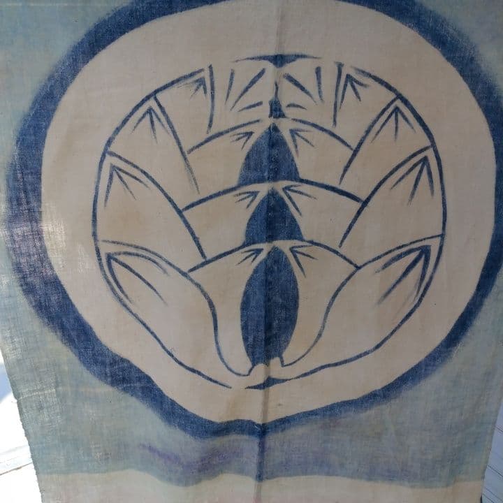 襤褸古布明治時代 のぼり旗手書き、珍品 家紋 襤褸古布藍染
