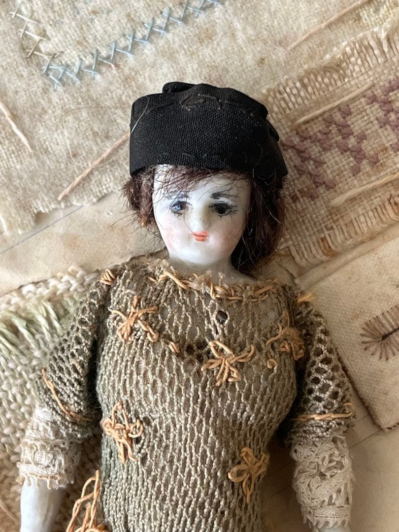 アンティークビスクドール陶器小さなドールミニョネット レトロ人形