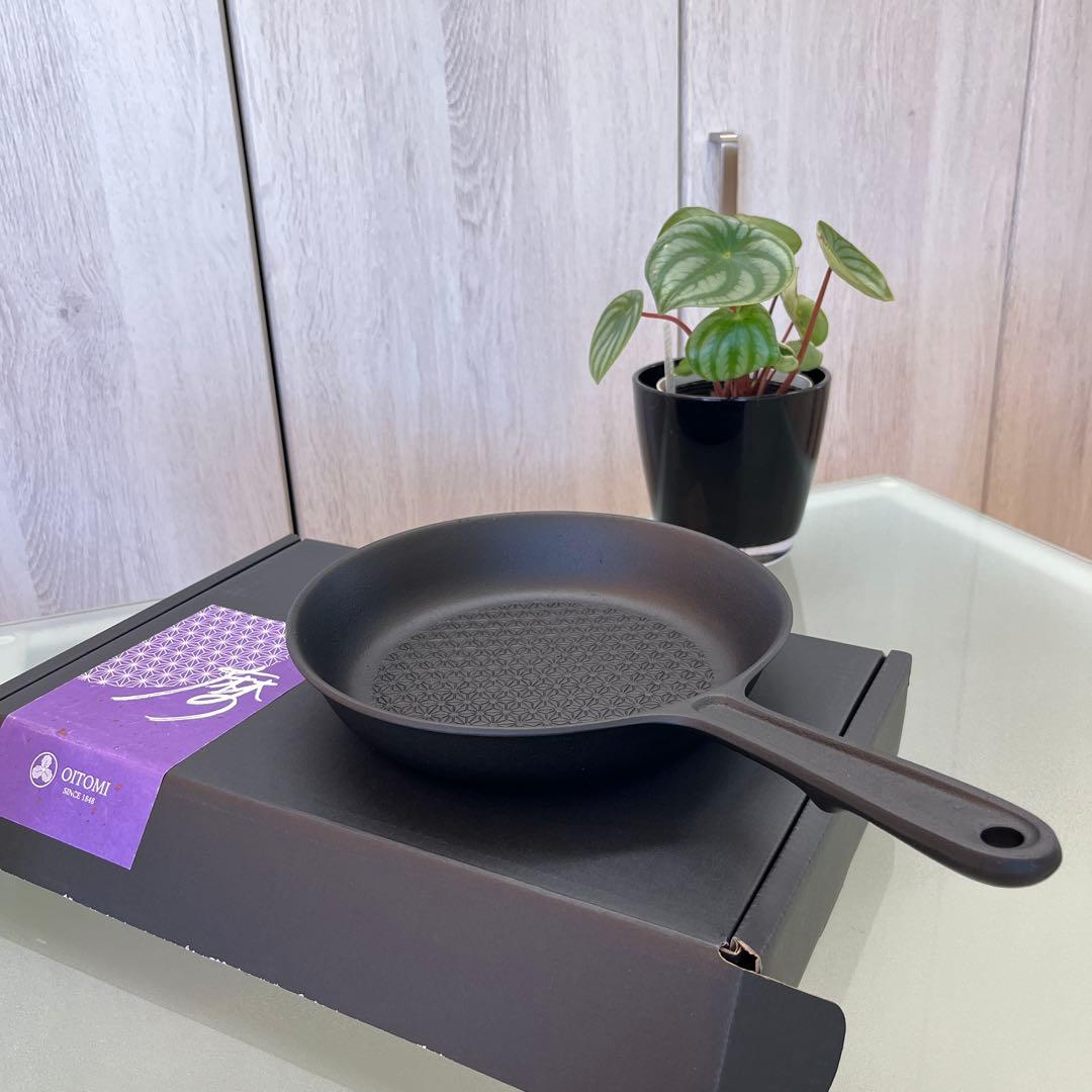 新品・未使用】及富 南部鉄器 フライパン「麻の」 22cm - メルカリ