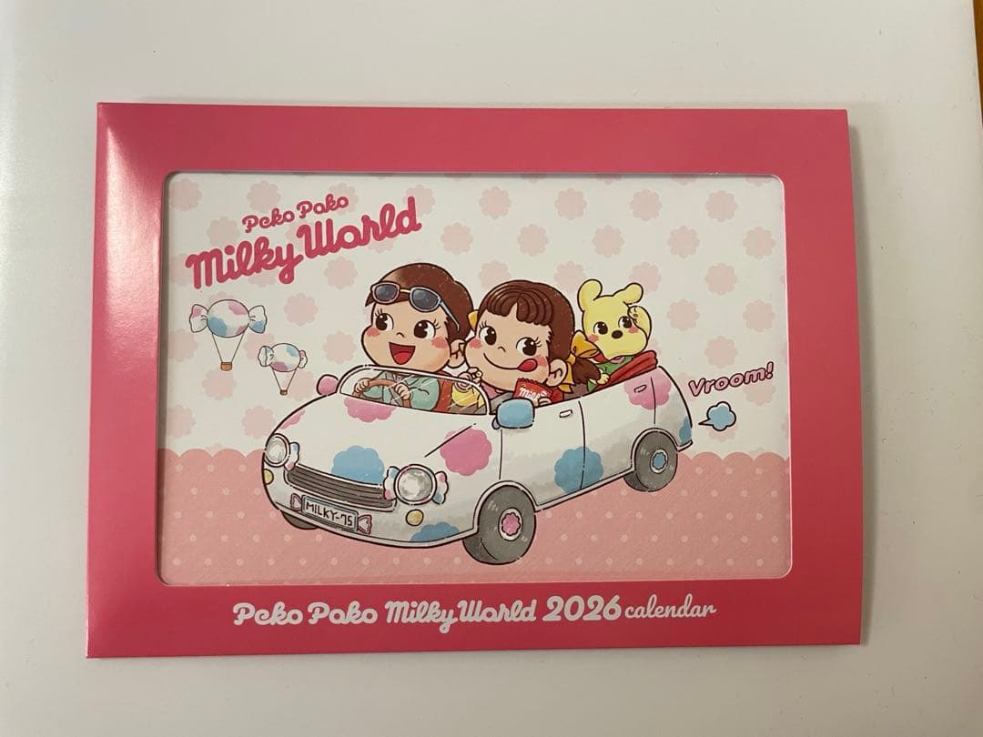 不二家 ペコちゃん 卓上カレンダー 2026 ピンク - メルカリ