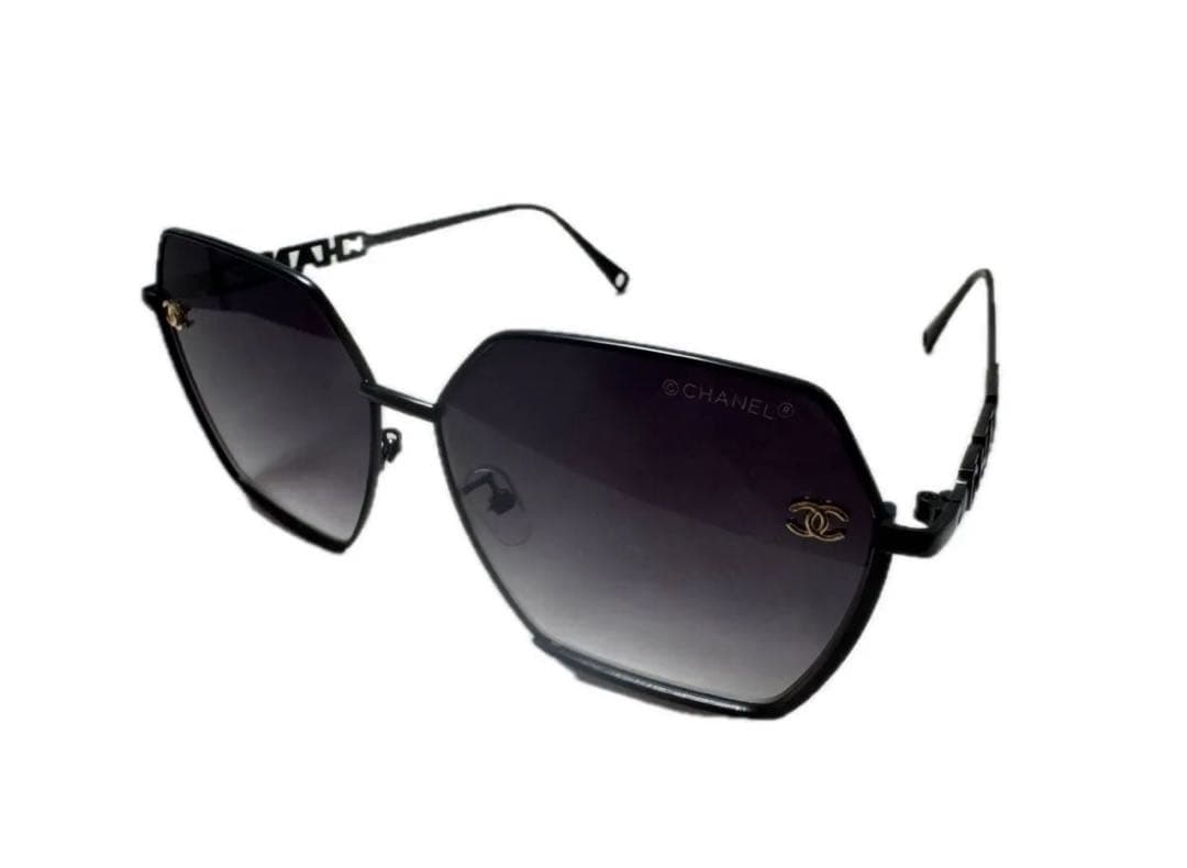 【お値下げ中】CHANEL ブラック グラデーション サングラス CHANEL（シャネル） サングラス ブランド グラデーションブラック 0CH