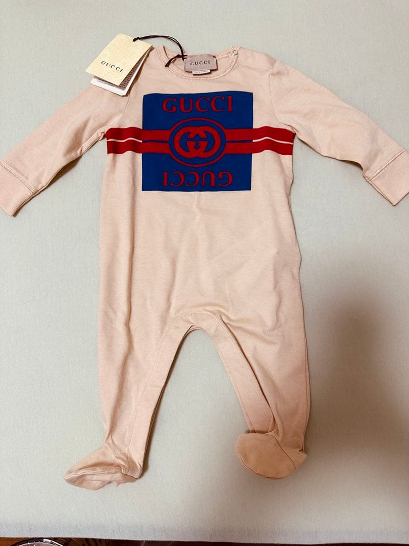 GUCCI ベージュ ロンパース 楽天市場】【新品】グッチ GUCCI ベビー GUCCI ロゴ コットン ギフト