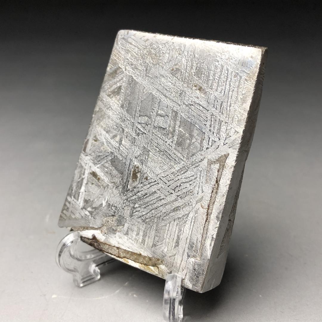 h*ン様 隕石 鉄隕石　アルタイ隕石　ナチュラル　原石　重さ約95ｇ Aletai(アルタイ) 鉄隕石 I695 719g - 鉱物標本・隕石標本販売のWeb