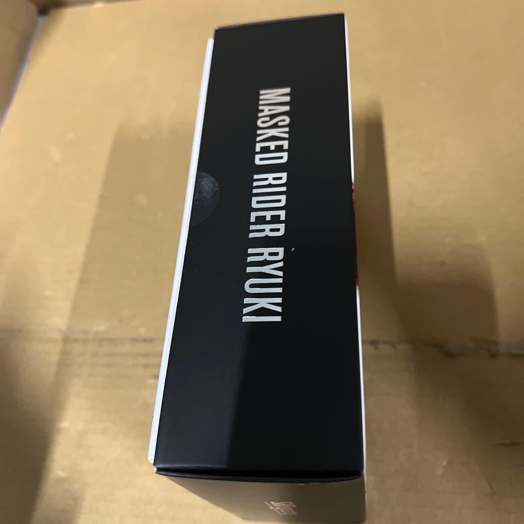 真骨彫製法　S.H.Figuarts 仮面ライダー龍騎