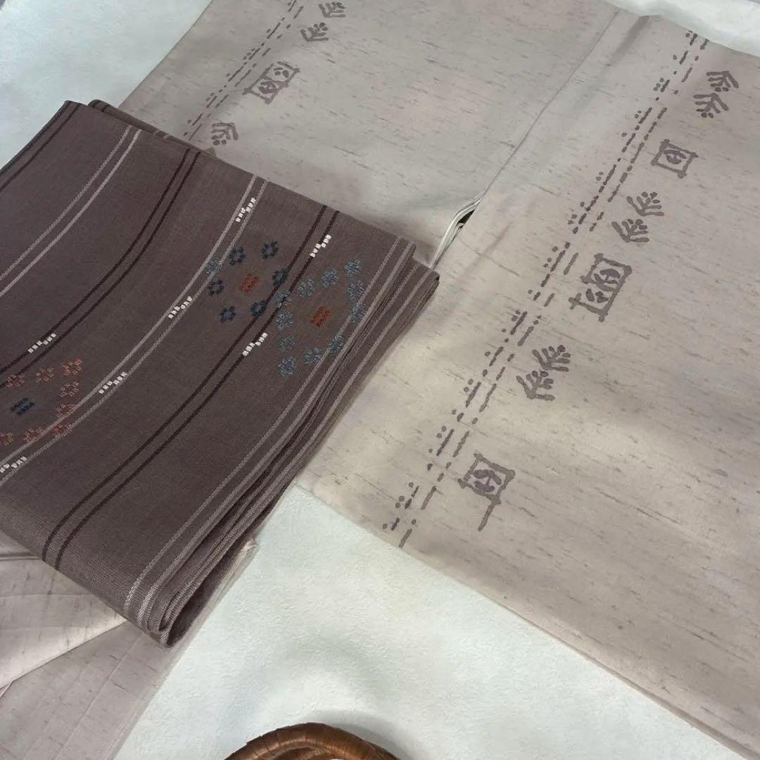 着物単品 袷 白山工房 牛首紬 染色家 市川純一郎 薄小豆色 草花 作家