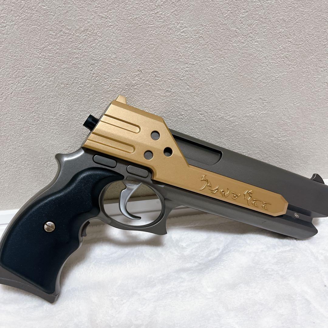 希少品】タイニービー ファイナルファンタジーX-2 拳銃型