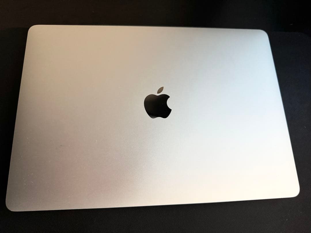 美品 MacBook Air 13インチ 2020 M1 メモリ8GB US Amazon.com: Apple 2020 MacBook Air with M1 Chip 13-inch, 8GB RAM