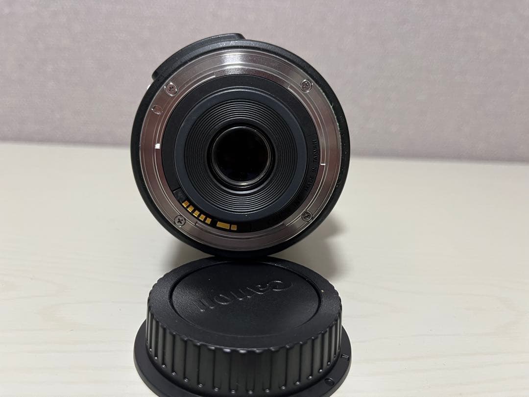Canon　EFS18-135mm F3.5-5.6 IS STM