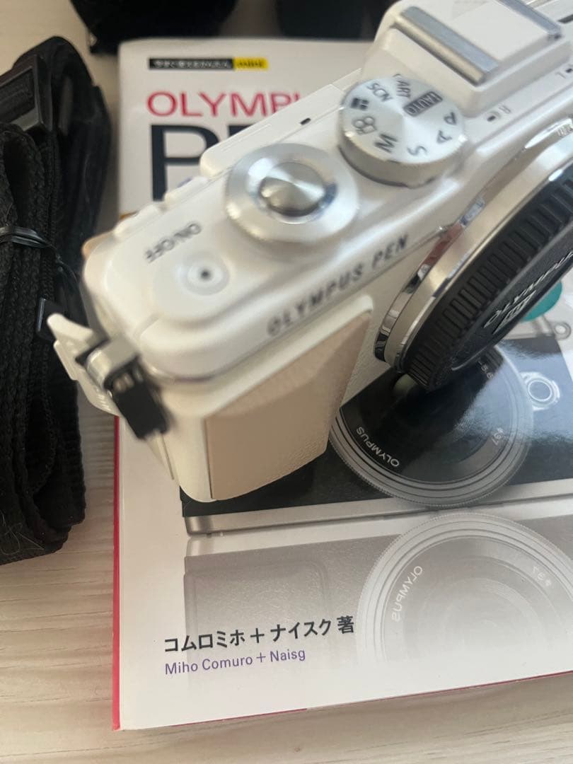 ♡OLYMPUS PEN Lite E-PL7 +付属品・レンズおまけはご希望で