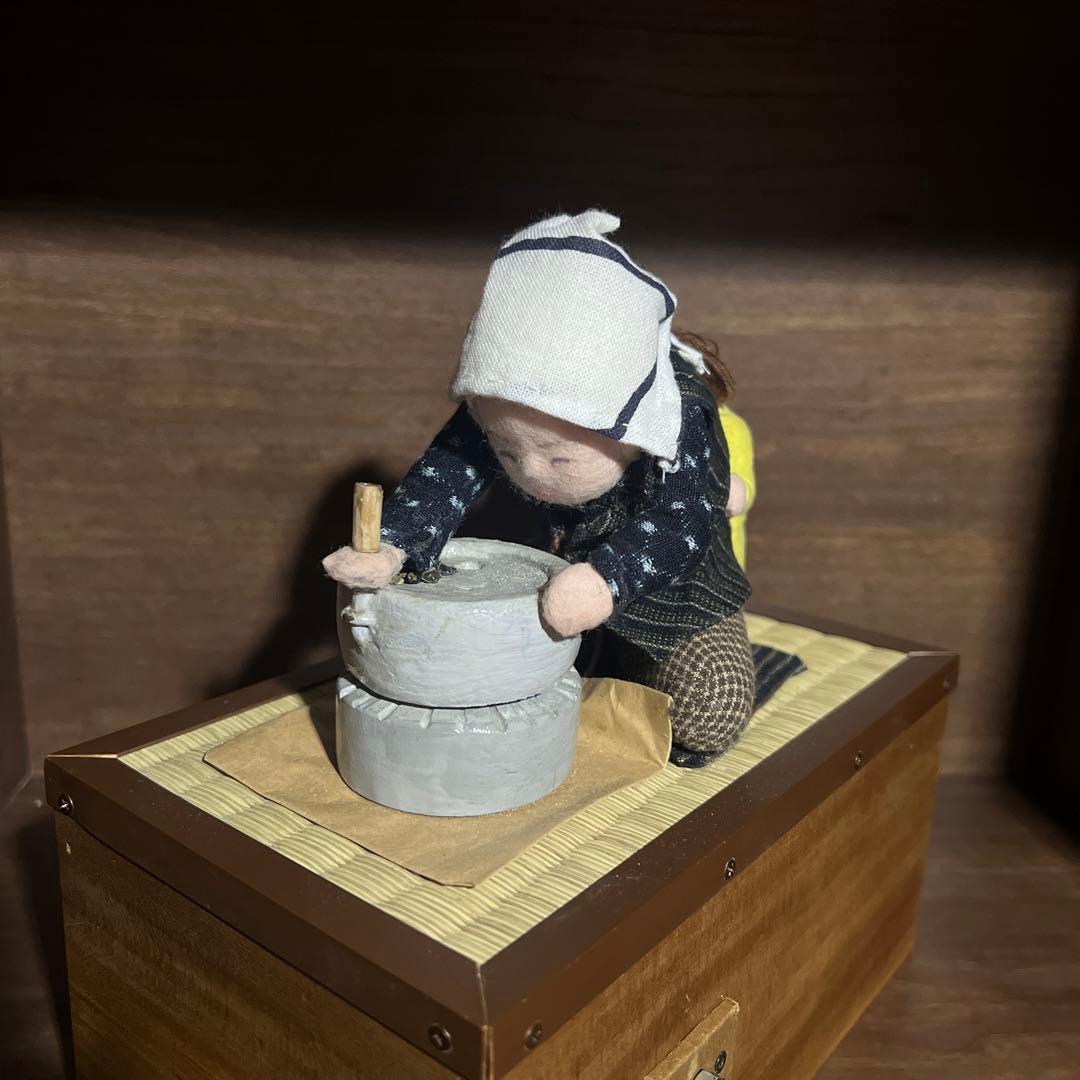 からくりおもちゃ　おばあちゃんと孫