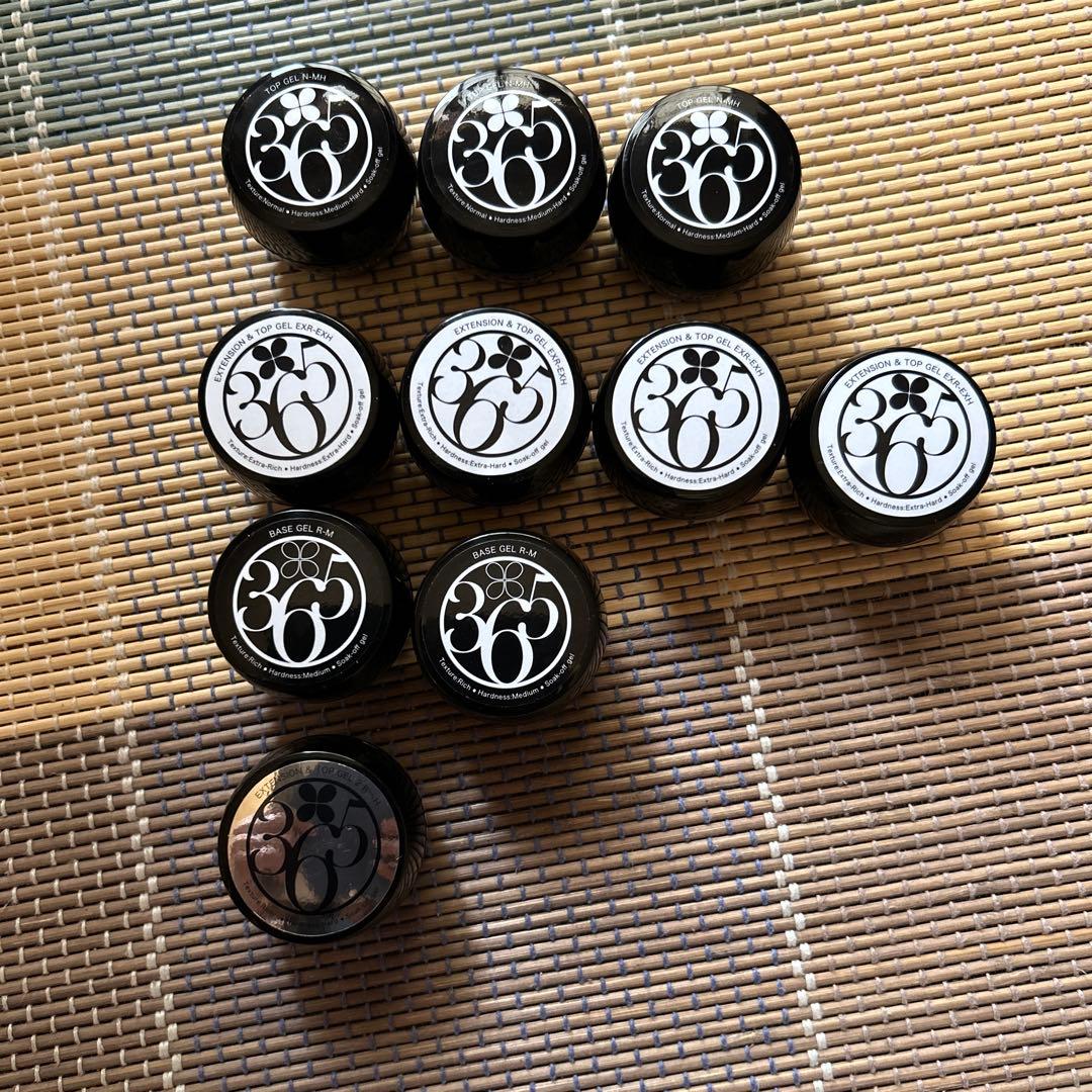 Emily様ストーリージェル365 ベースジェル R-M 新品未使用品 15g等