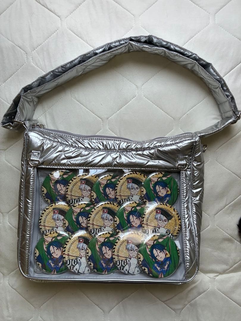 カリスマ 本橋依央利 草薙理解 痛バ ワールドエキスポ缶バッジ WEGO