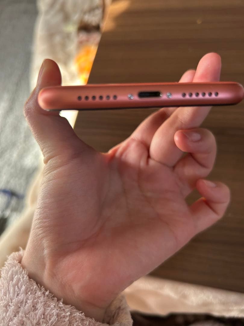 iPhone XR 64GB コーラル SIMフリー バッテリー95% 美品 - メルカリ