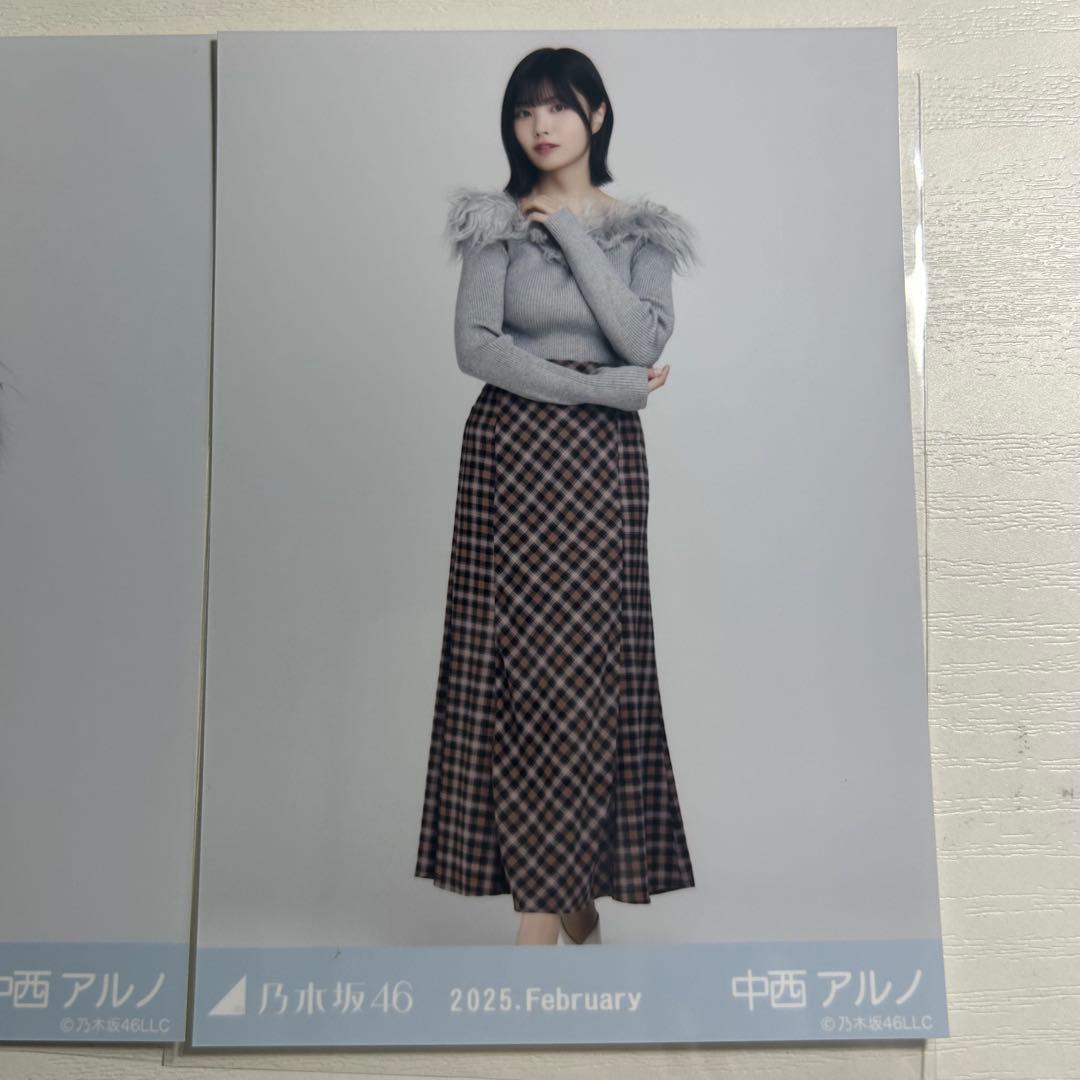 乃木坂46 中西アルノ 生写真 オフショルニット コンプ - メルカリ