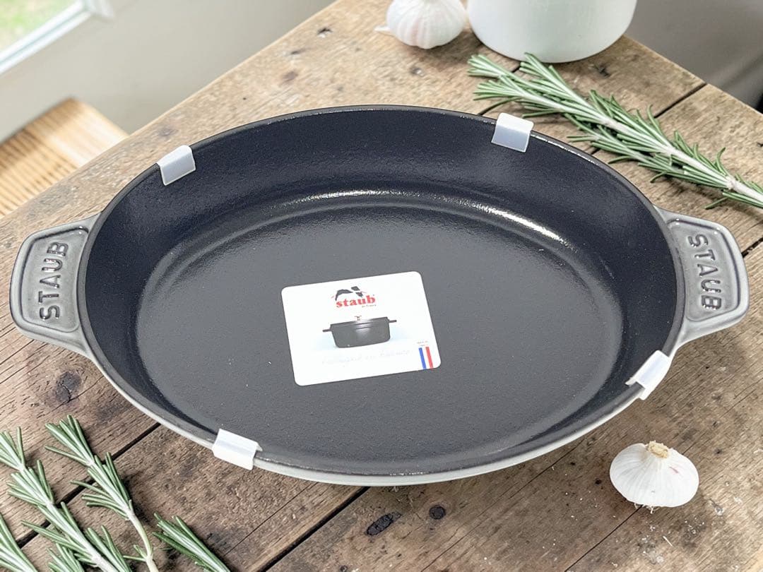 未使用】staub オーバルホットプレート グレー 23cm - メルカリ