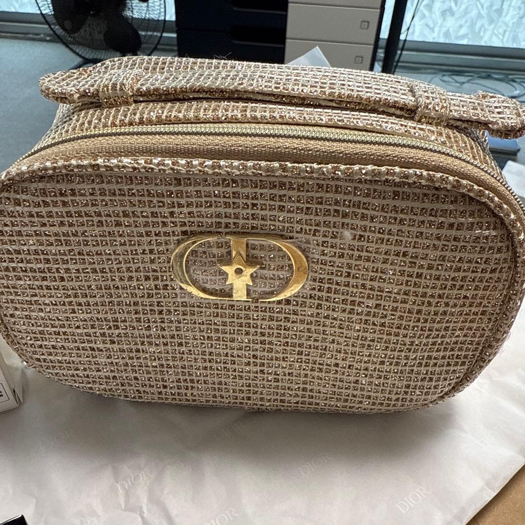 ルージュディオール クリスマス オファー 2025 - メルカリ