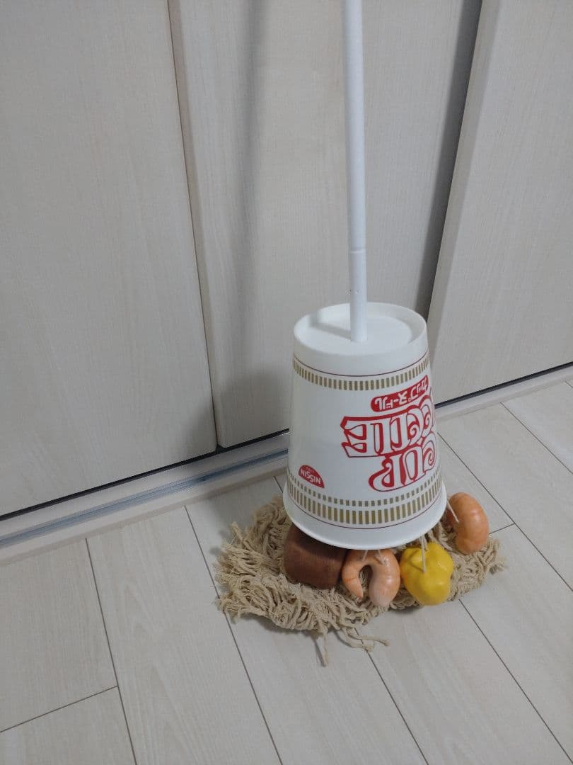 日清 おうちモップヌードル カップヌードルクエスト モップ