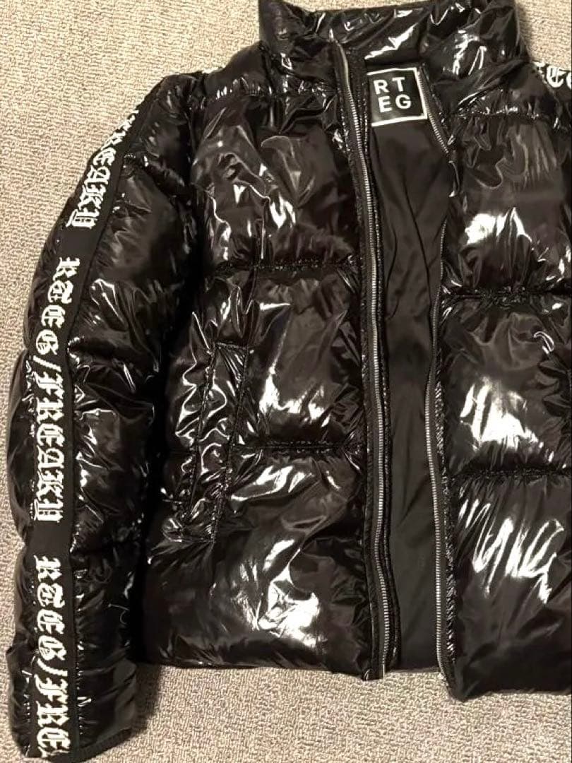 アダムスジャグラー ブラック ダウンジャケット S - メルカリ