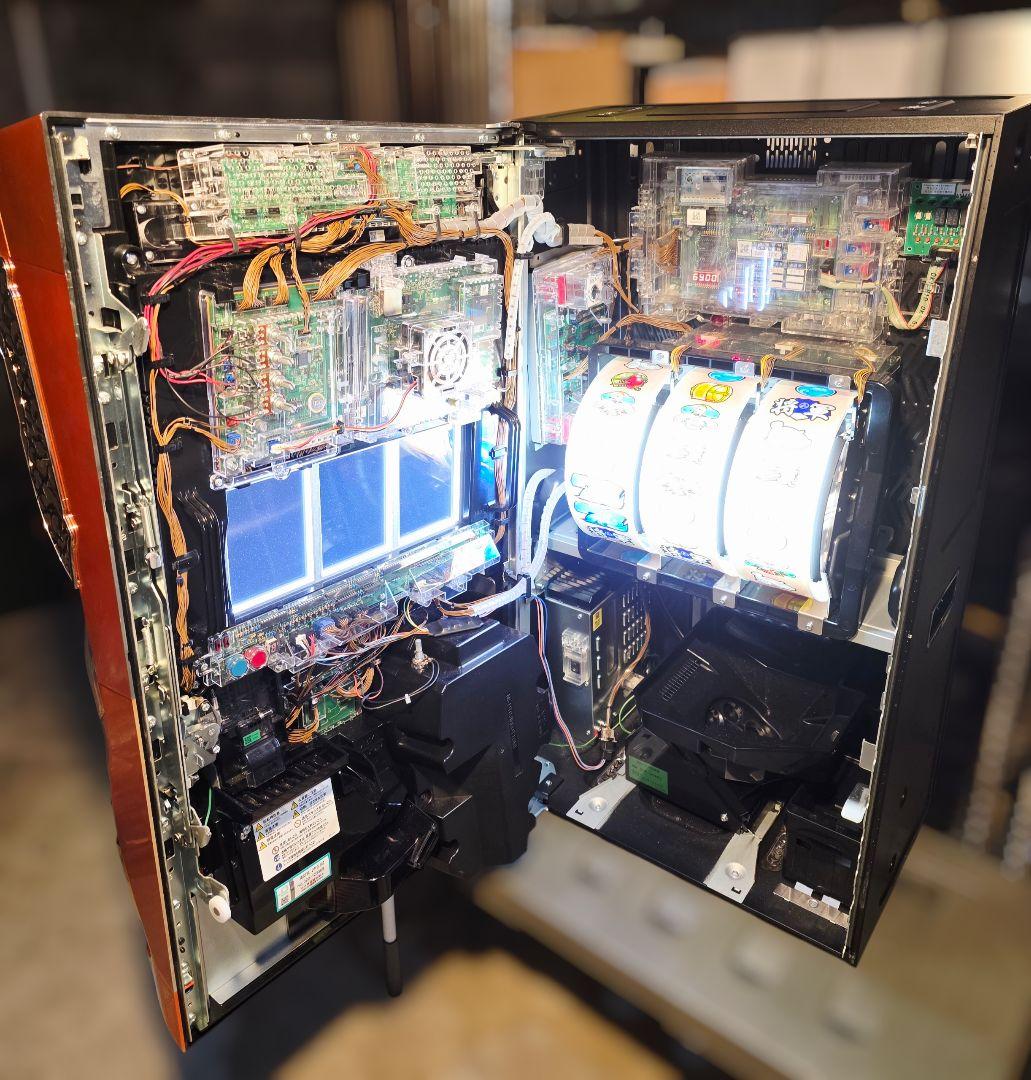 大人気シリーズ パチスロ実機「吉宗3」 です。 コイン不要機 - メルカリ