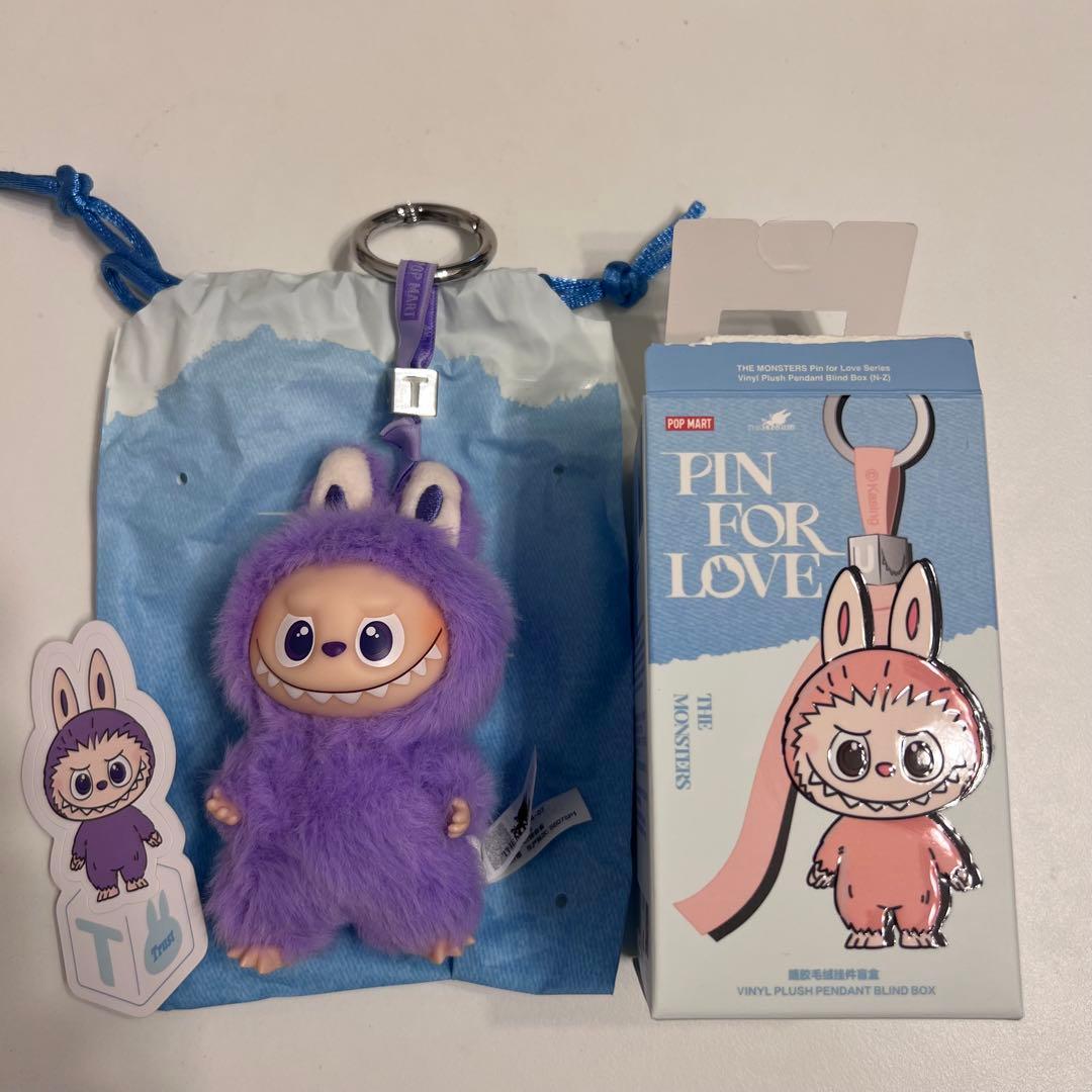 LABUBU イニシャル ラブブ T - メルカリ