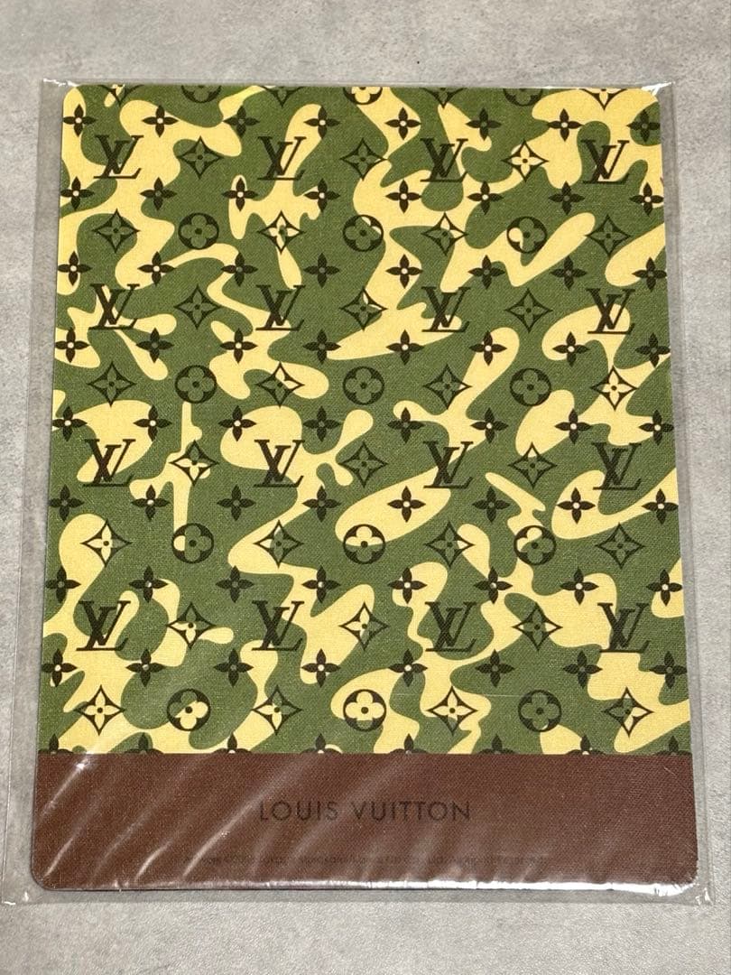Louis Vuitton ルイ・ヴィトン 村上隆 コラボ マウスパッド 付録 Louis Vuitton ルイ・ヴィトン 村上隆 コラボ マウスパッド 付録