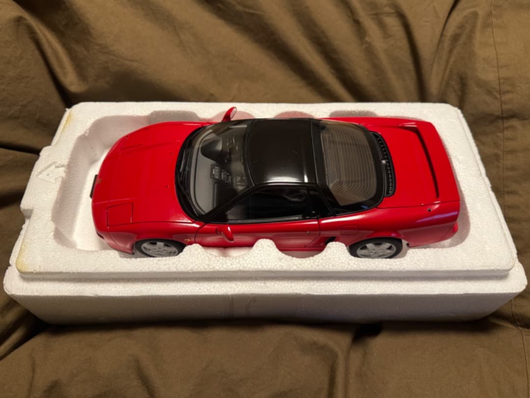 AUTOart1/18 HONDA NSX (NA1)1990フォーミュラレッド Amazon | AUTOart AutOart 1/18 HONDA NSX 1990 FORMULA RED 完成品