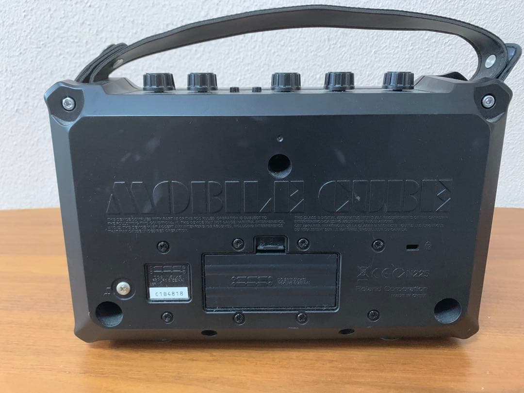 Roland Mobile Cube ポータブルスピーカー - メルカリ