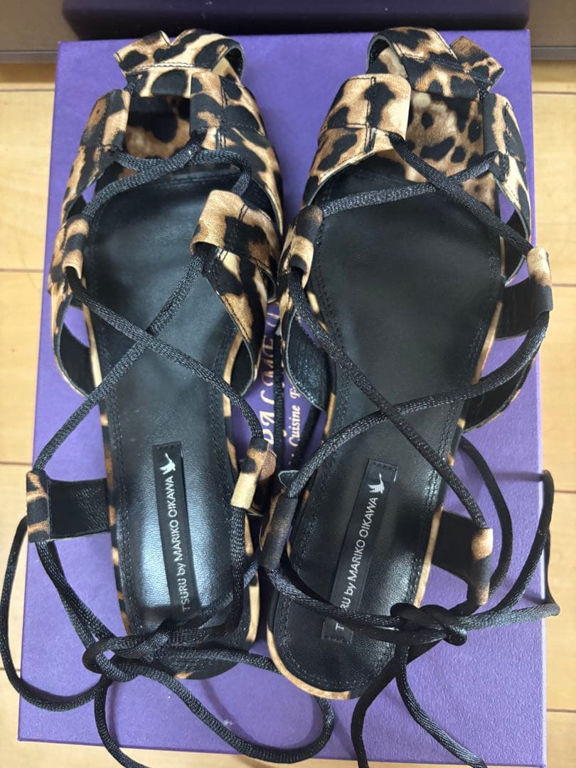 TSURU by Mariko Oikawa フラットシューズ - メルカリ