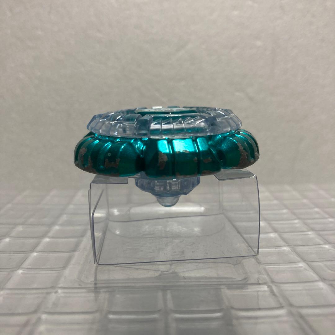 カウンターレオーネ メタルファイトベイブレード 2358 - メルカリ