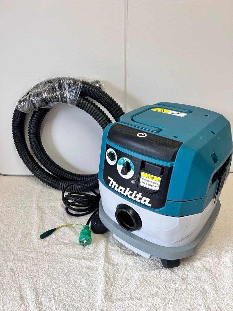 1213 マキタ　VC0820 マキタ（makita） 集じん機 VC0820 容量8L 乾湿両用 連動コンセント付