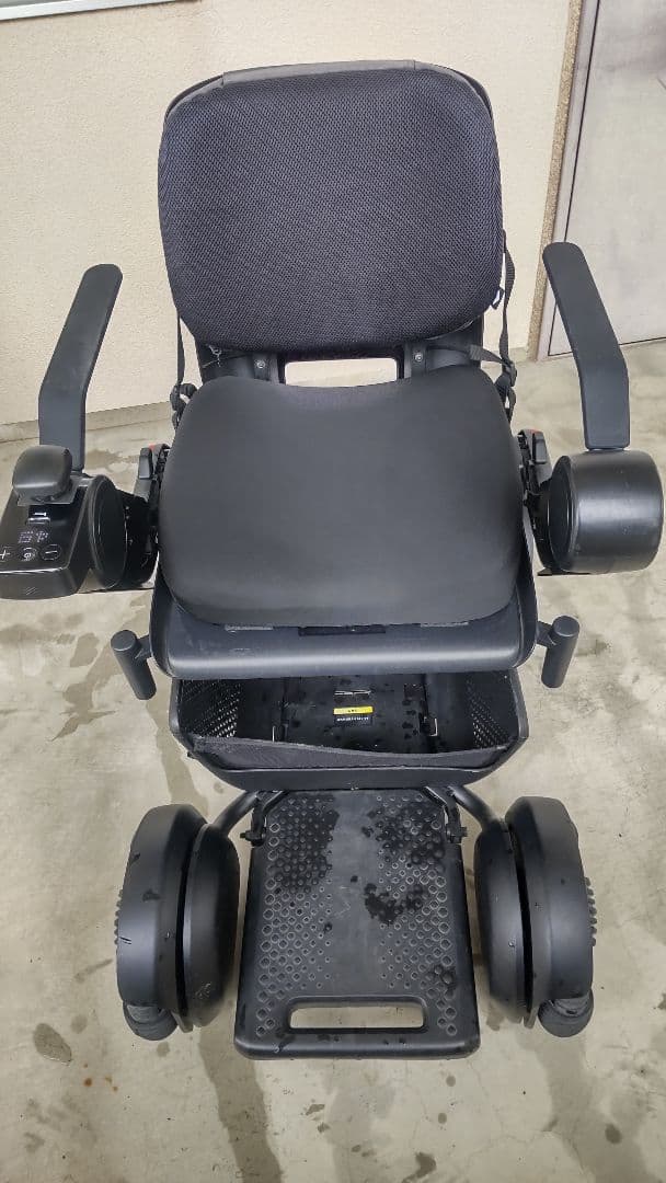 YAMAHA 美品年末セール☆美品☆WHILL Model C2 電動車いす - メルカリ