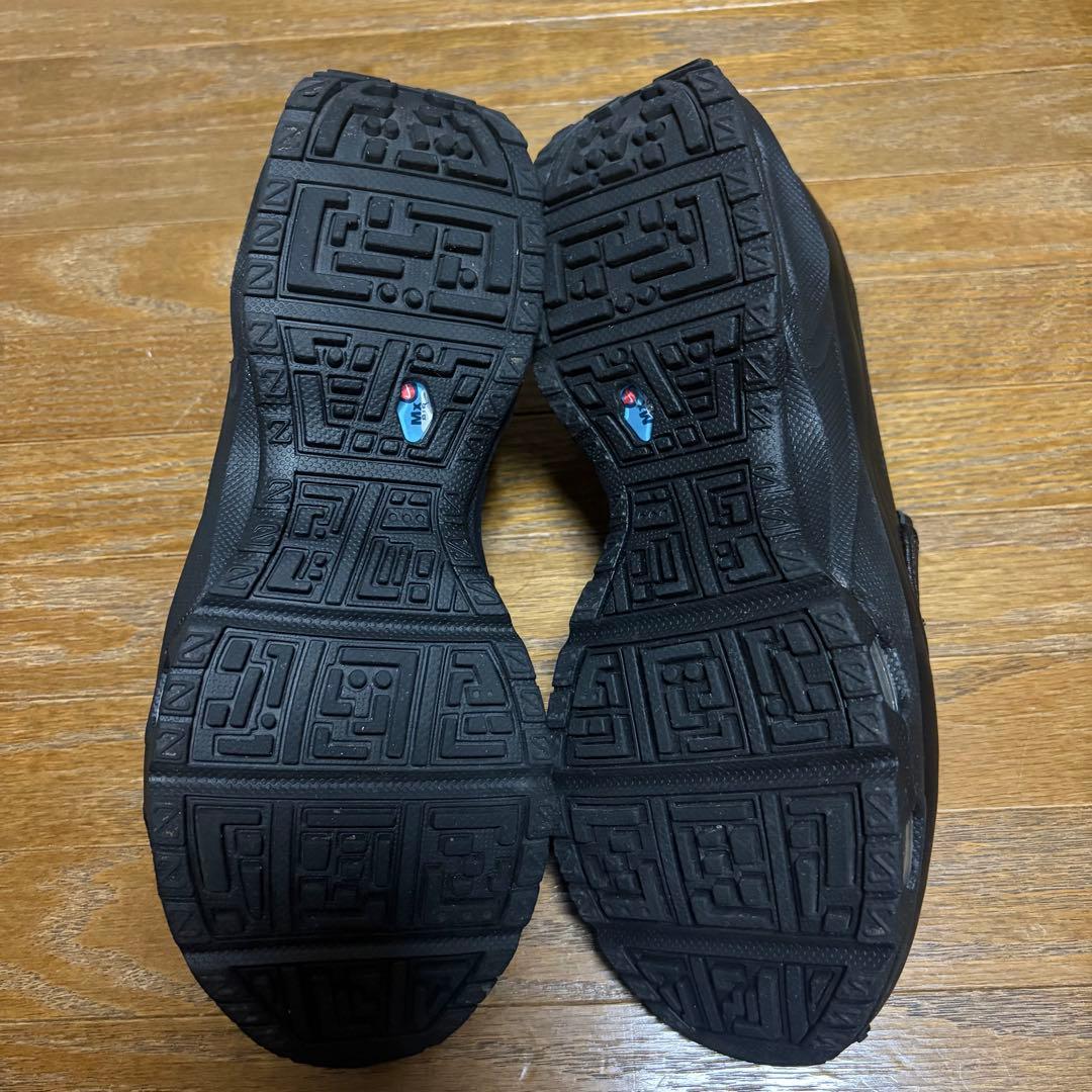 NIKE エアマックス フェノメナ 25.5cm