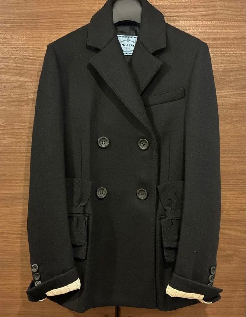 mayu 　PRADA ピーコート　ショートコート　ブラック　40 リボン ライトボア・ショートPコート/DoCLASSE