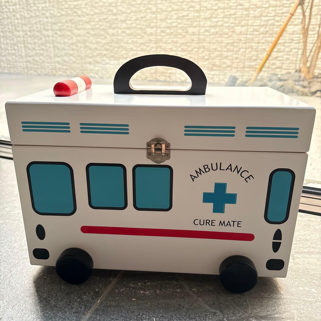 キュアメイト CURE MATE 救急箱 救急車 木製 2個 猫 薬入れ 薬箱